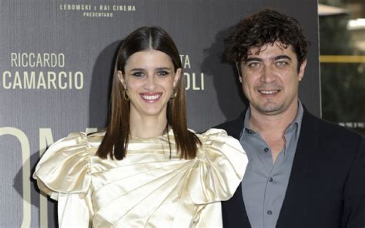 Benedetta Porcaroli e Riccardo Scamarcio foto ritorno di fiamma benedetta porcaroli e riccardo scamarcio nel 2022