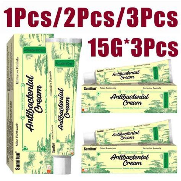 Antibacterial cream on surface of skin