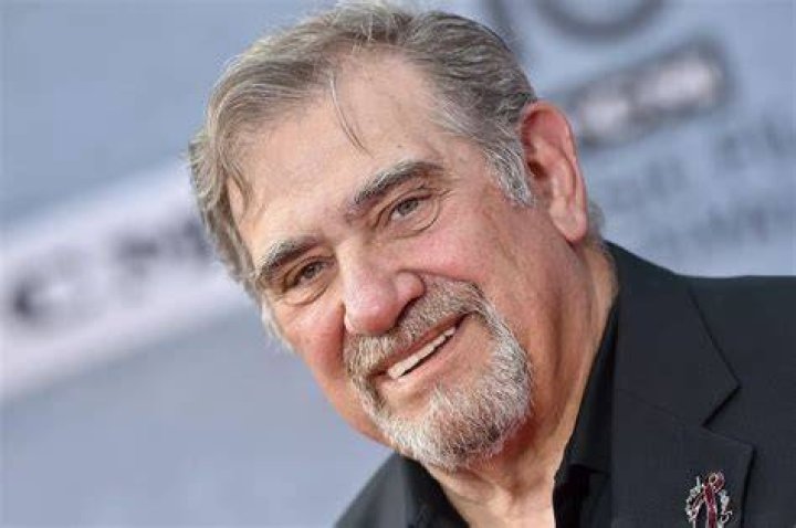 Dan Lauria Net Worth
