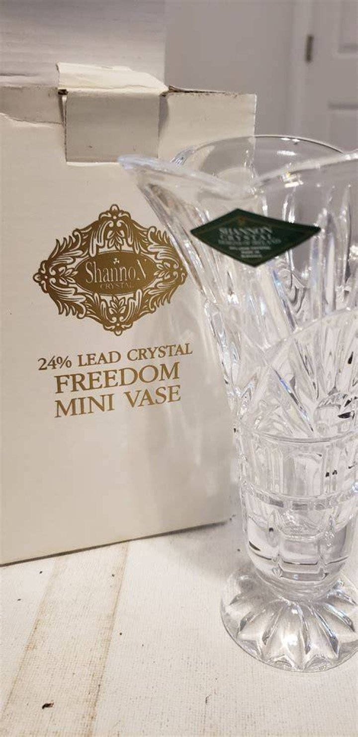Freedom Mini Vase