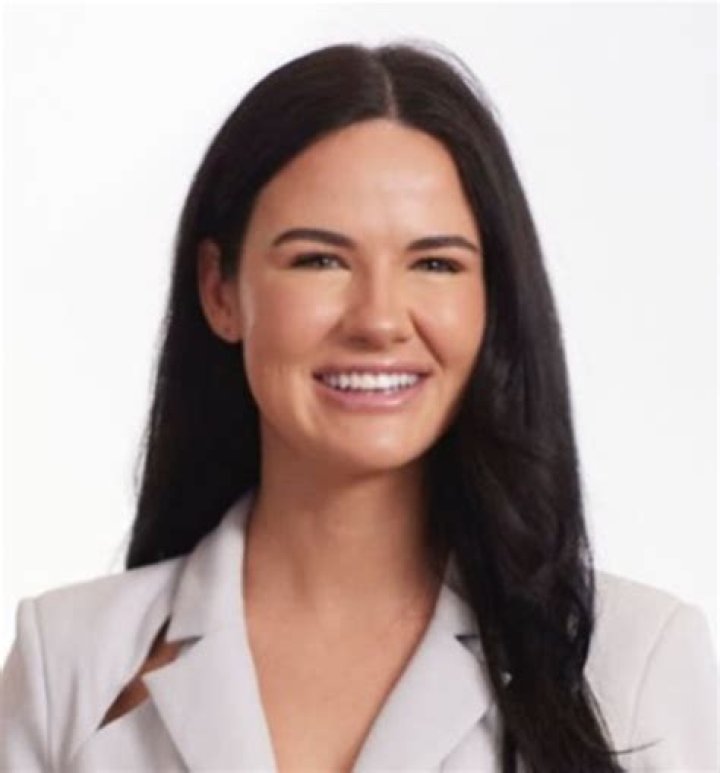 Headshot of Naomi Gordon