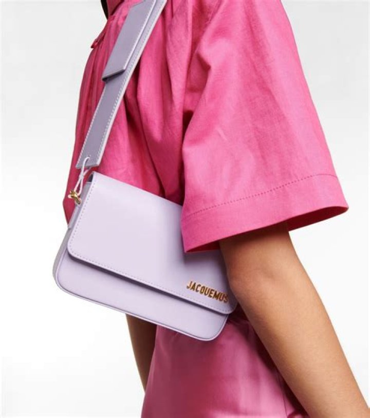 Le Carinu Flap Shoulder Bag Le Carinu Flap Shoulder Bag