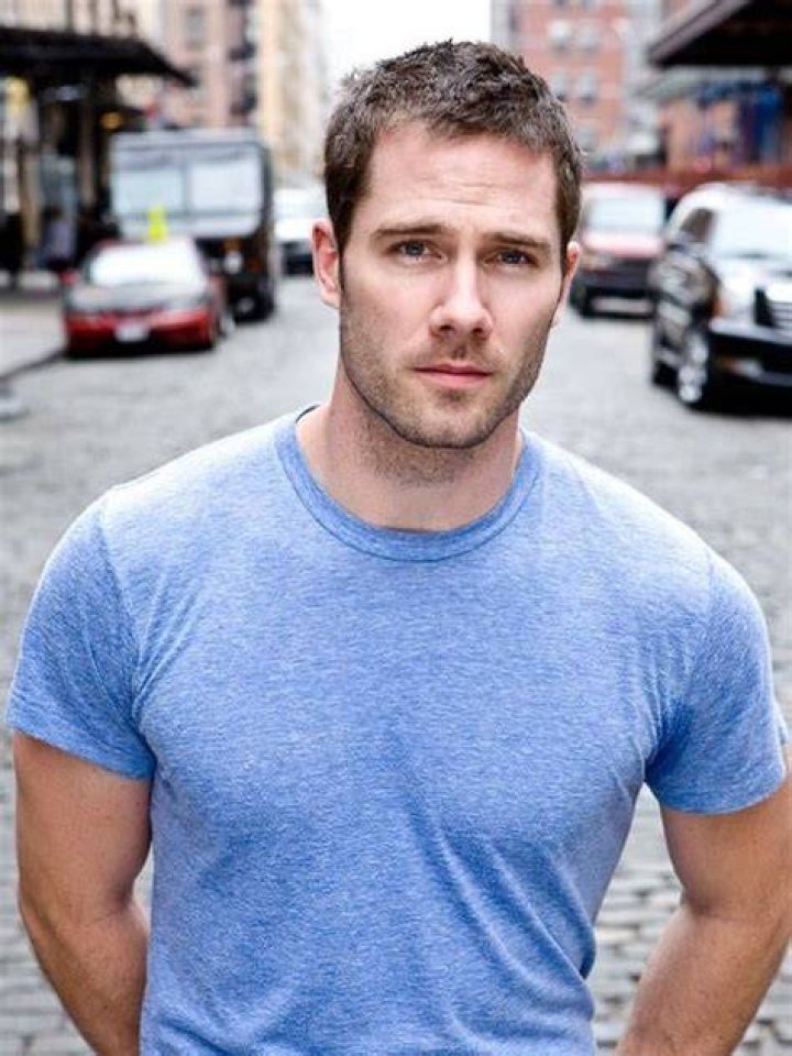 Luke Macfarlane plays D'Avin Luke Macfarlane Photo (38503234) Fanpop