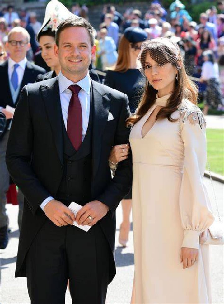 suits meghan markle suits co-stars wedding