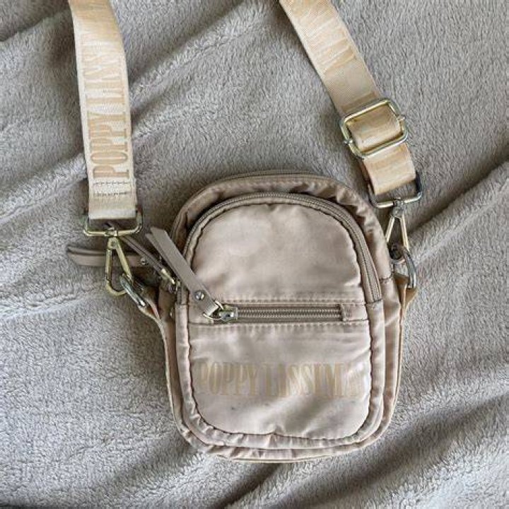Nifty Camera Bag Nifty Camera Bag