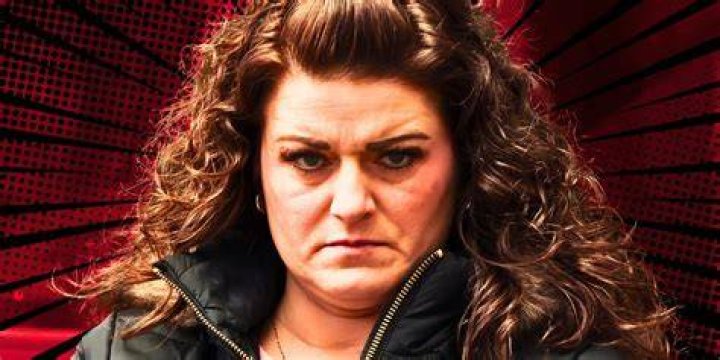 The locket Robyn Brown threw down on the carpet during her speech about purity on 'Sister Wives' Season 6 on TLC.