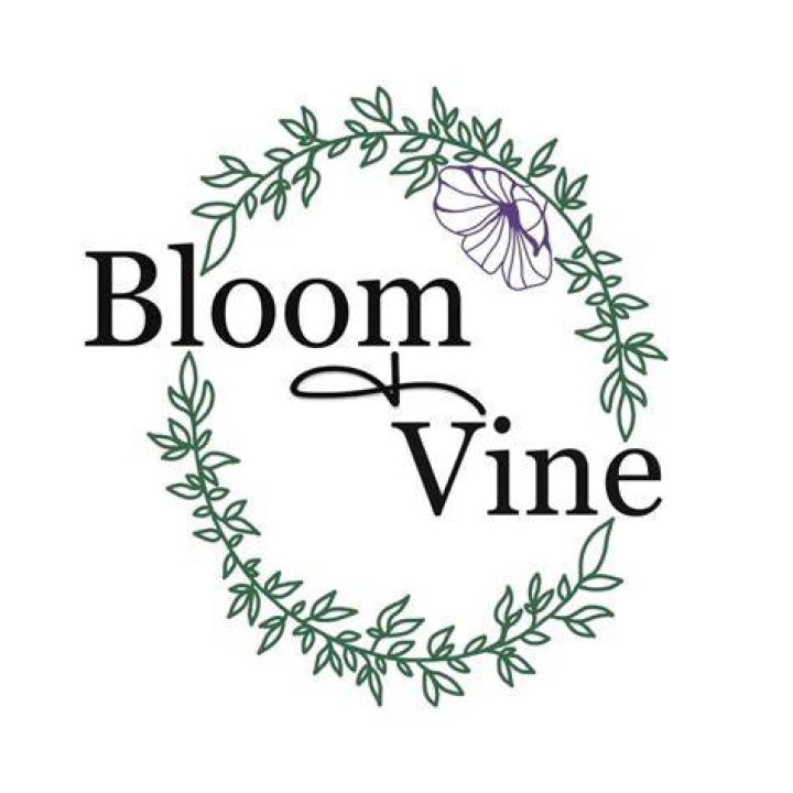 The Muse Vine & Bloom Candle Box