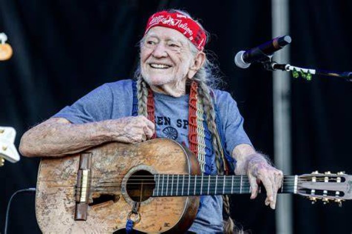 What disease does Willie Nelson have?